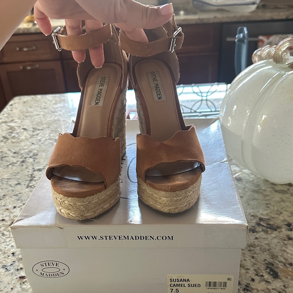 Steve Madden Tan Suede Wedge Sandals